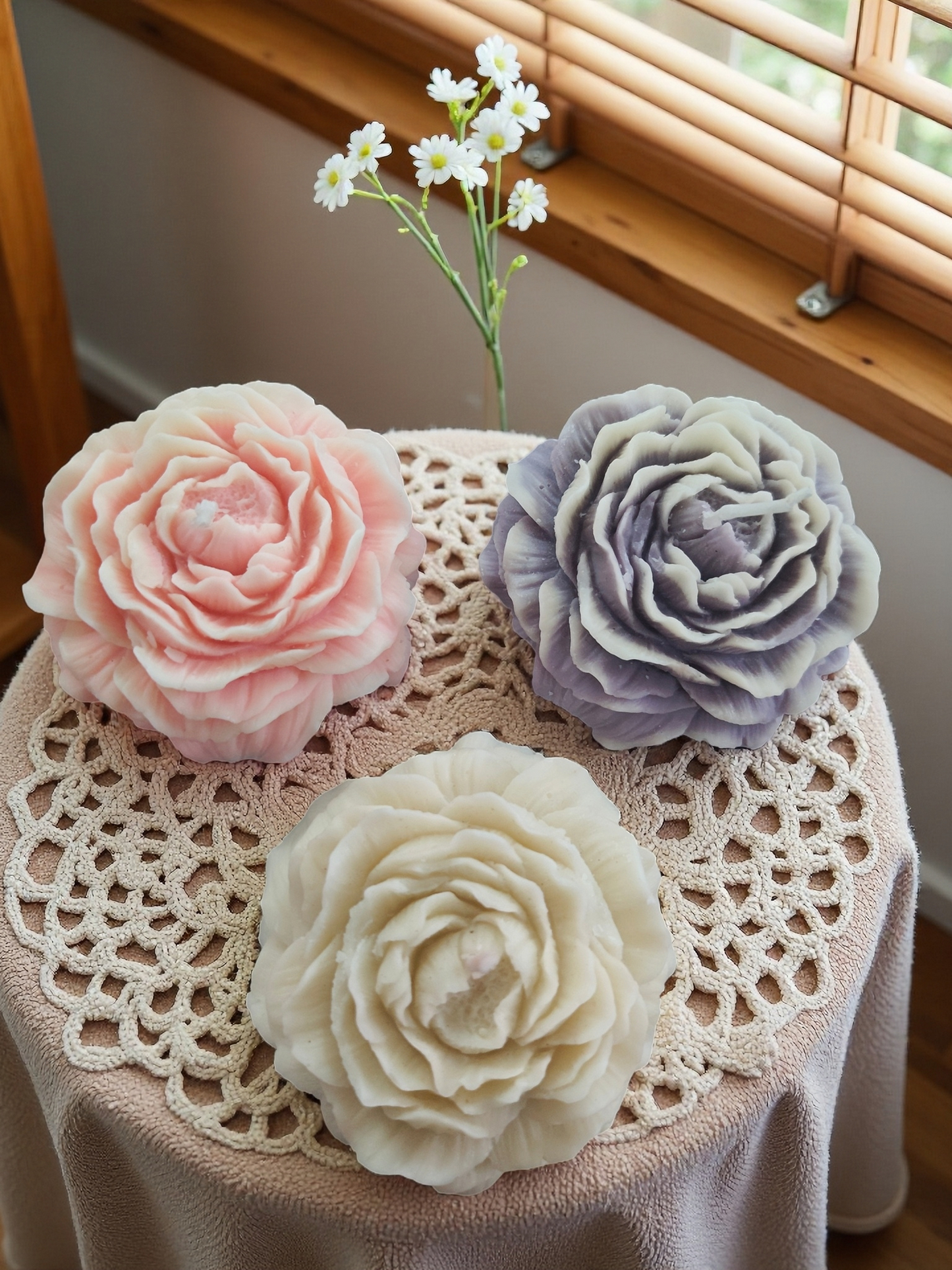 Blooming Peony Candle 1 pc